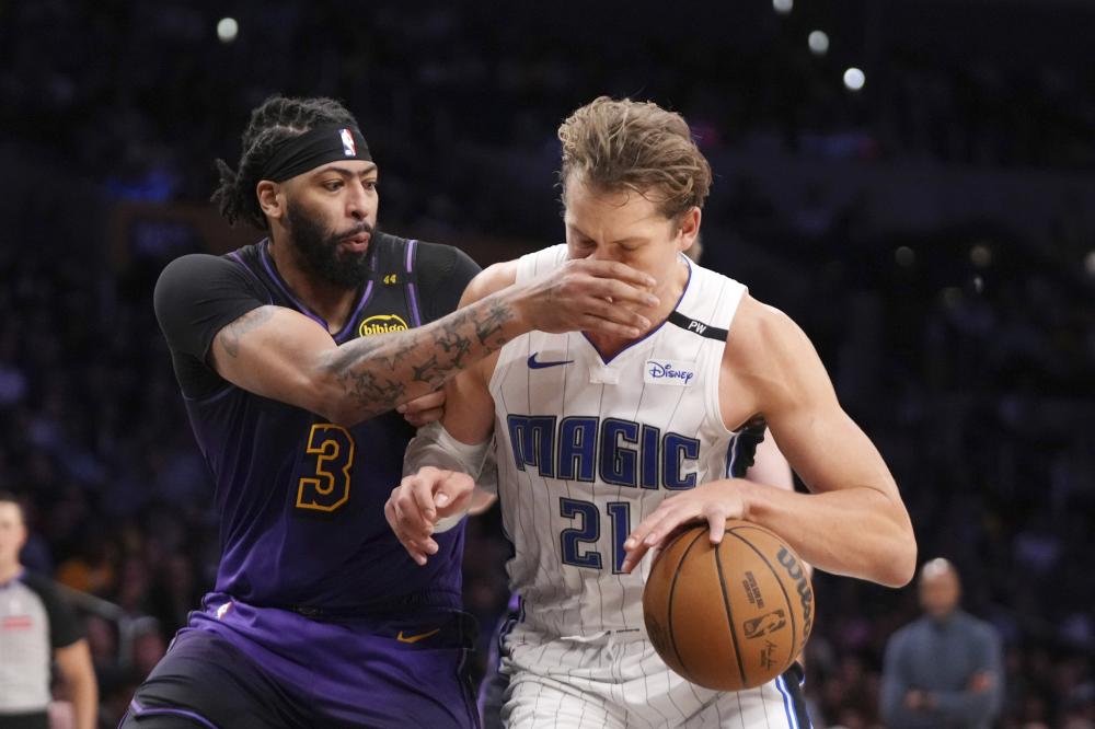 中国队通过 中国队通过