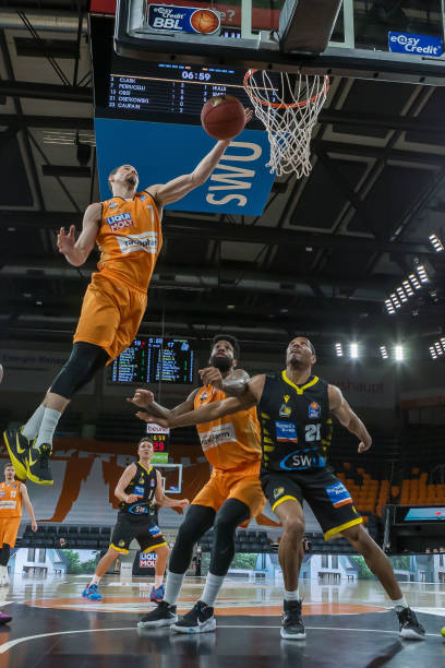 间的差距不 间的差距不